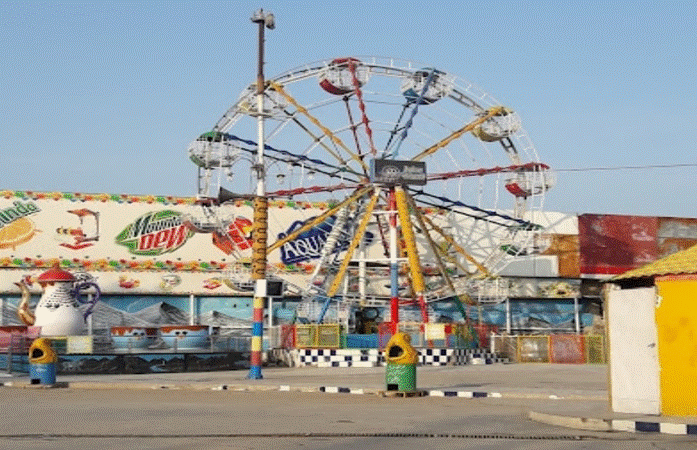 People Flock to Fun on Third Day of Eid