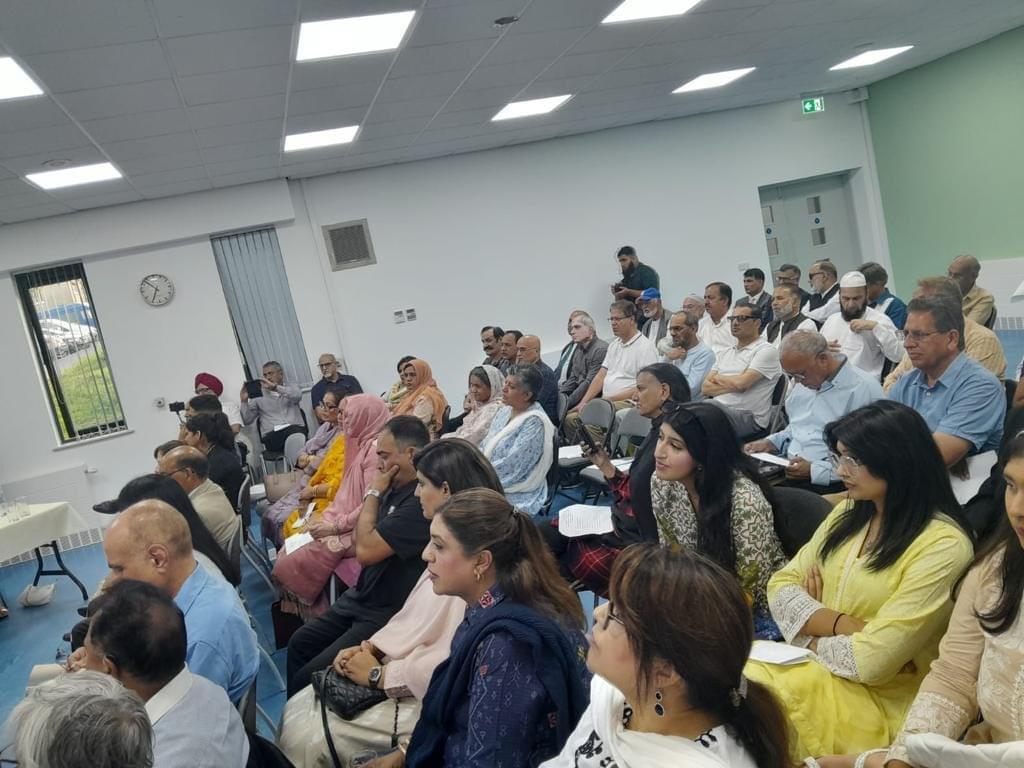 Rising Above Ordinariness: The Story of a Pakistani-Origin UK Citizen