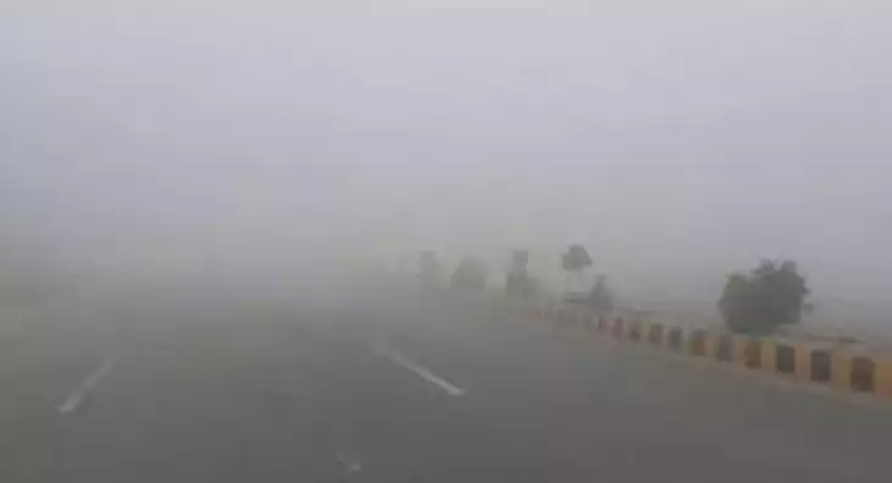 Dense Fog Blankets Northern Sindh