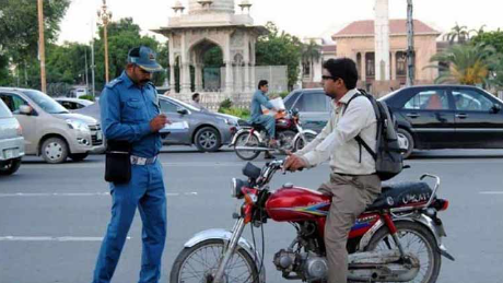 Lahore Police records 4.8m traffic violations in 2023