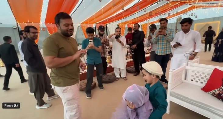 Vlogger Shiraz's Adorable Meet-Up with Ducky Bhai Goes Viral