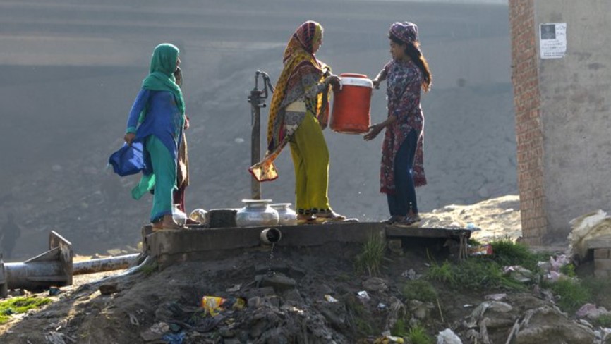 Experts Warn of Looming Water Crisis in Pakistan