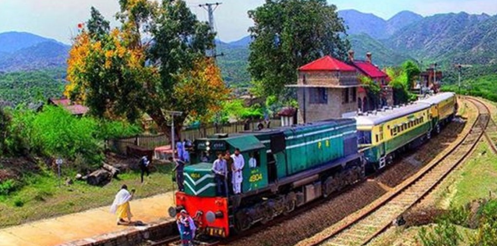 Railways' Safari Tourist Train - What You Need to Know!