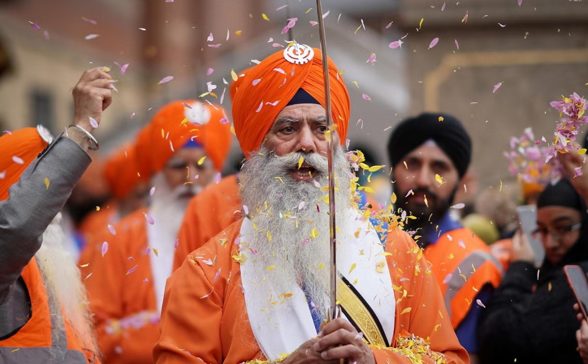 Spiritual Splendor: Indian Sikhs Gather for Vasakhi, Khalsa Festivities