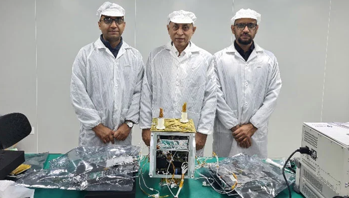 Pakistan's iCube Qamar Satellite Mission Soars to Lunar Orbit