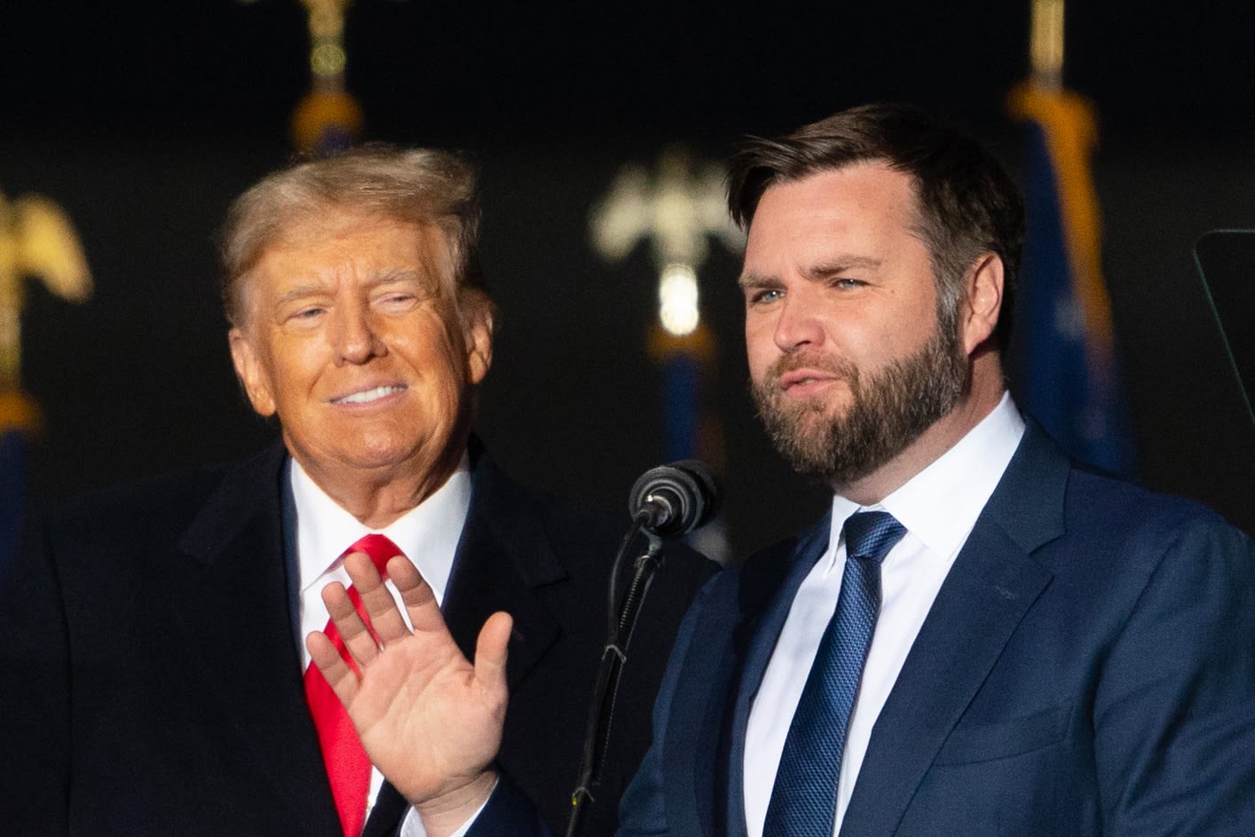 Donald Trump Rival Trump's Rivals Fall in Line at Convention - ThePenPK