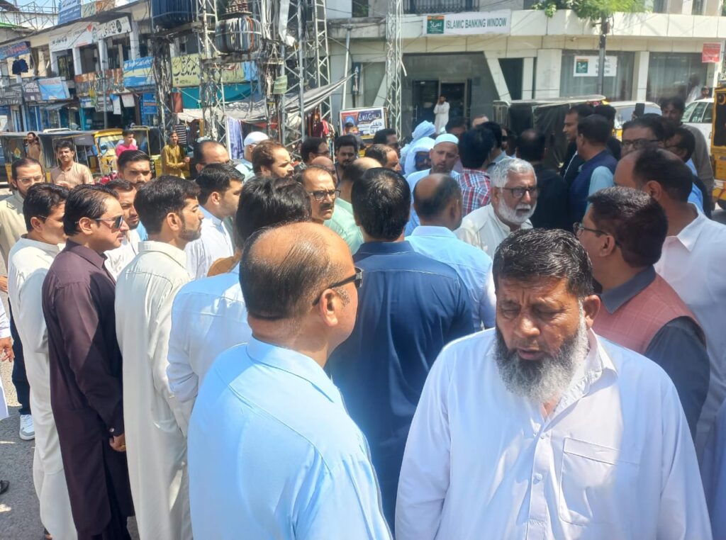 FIRs Against Six Journalists Spark Protest in Mirpur