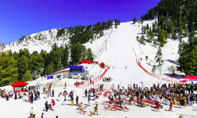 Rain-Kissed Mahodand Lake Casts a Magical Spell on Tourists