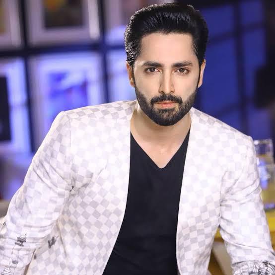 Top 10 Pakistani Stars Who Stay Loved Online