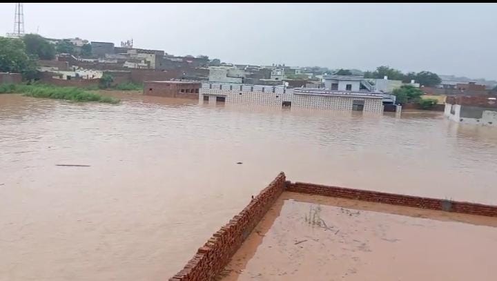 How Floods Breed a Public Health Crisis in Pakistan