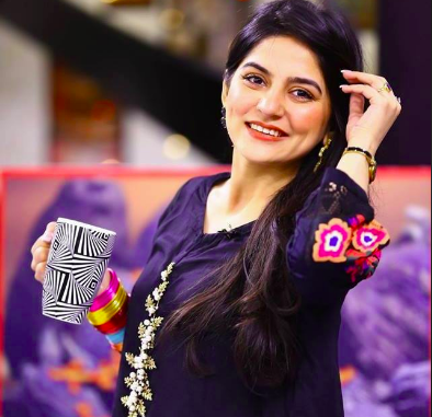 Why Pakistani Actresses Are Quitting Showbiz