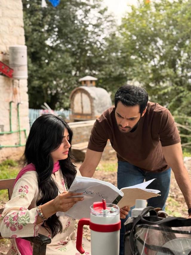 Sehar Khan’s Playful BTS Glimpses Win Hearts Online