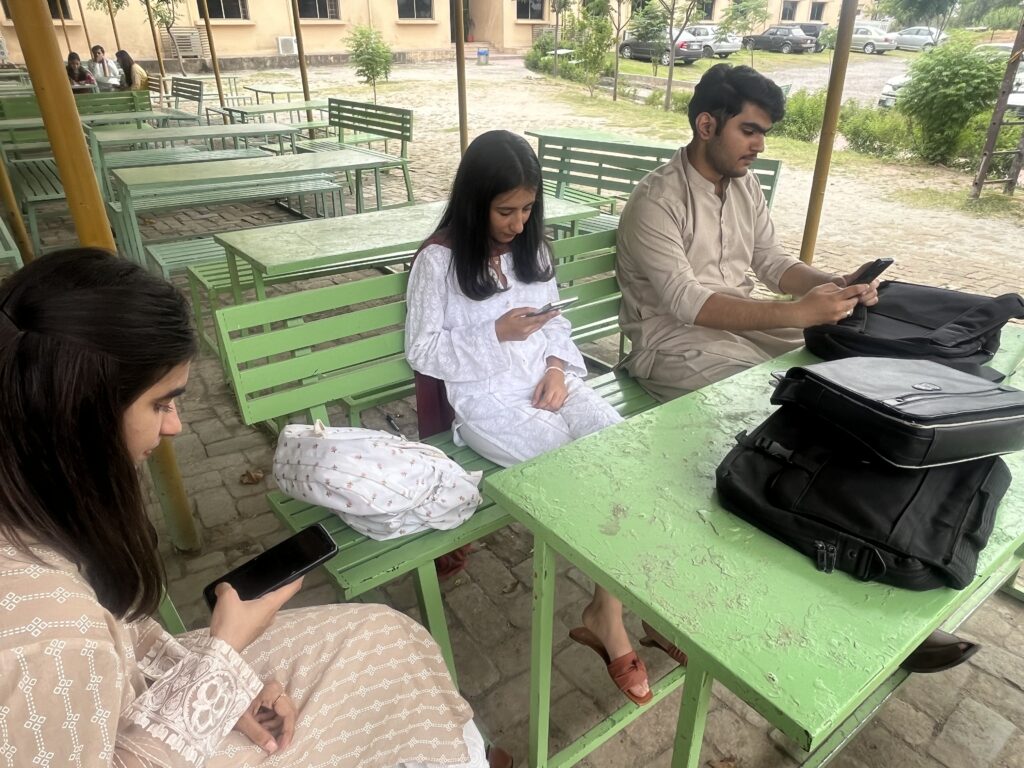 Internet Use Jumps from 17% to 57% in Pakistan: Survey