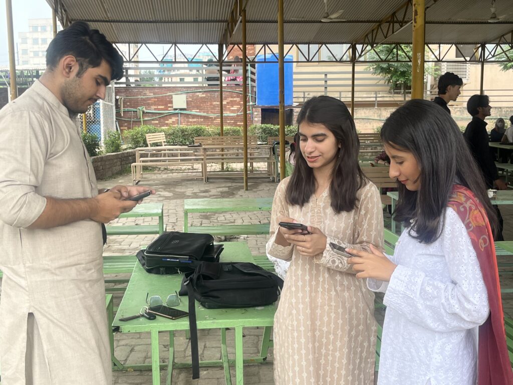 Internet Use Jumps from 17% to 57% in Pakistan: Survey