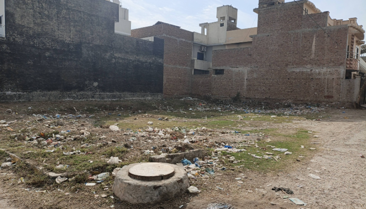 Multan’s Outskirts Drowning in Neglect as Sewers Fail